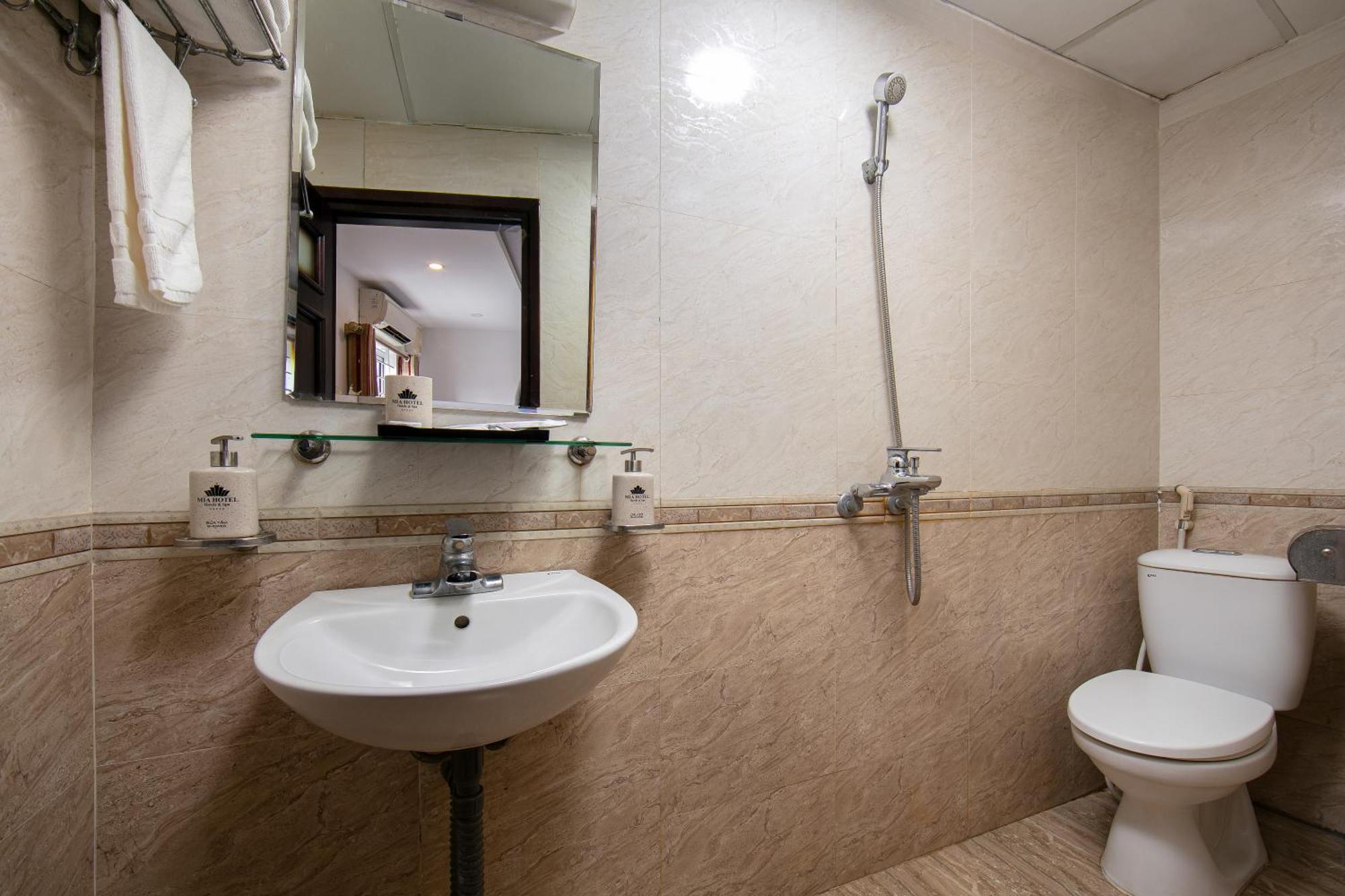 Duc Trong Hotel هانوي المظهر الخارجي الصورة